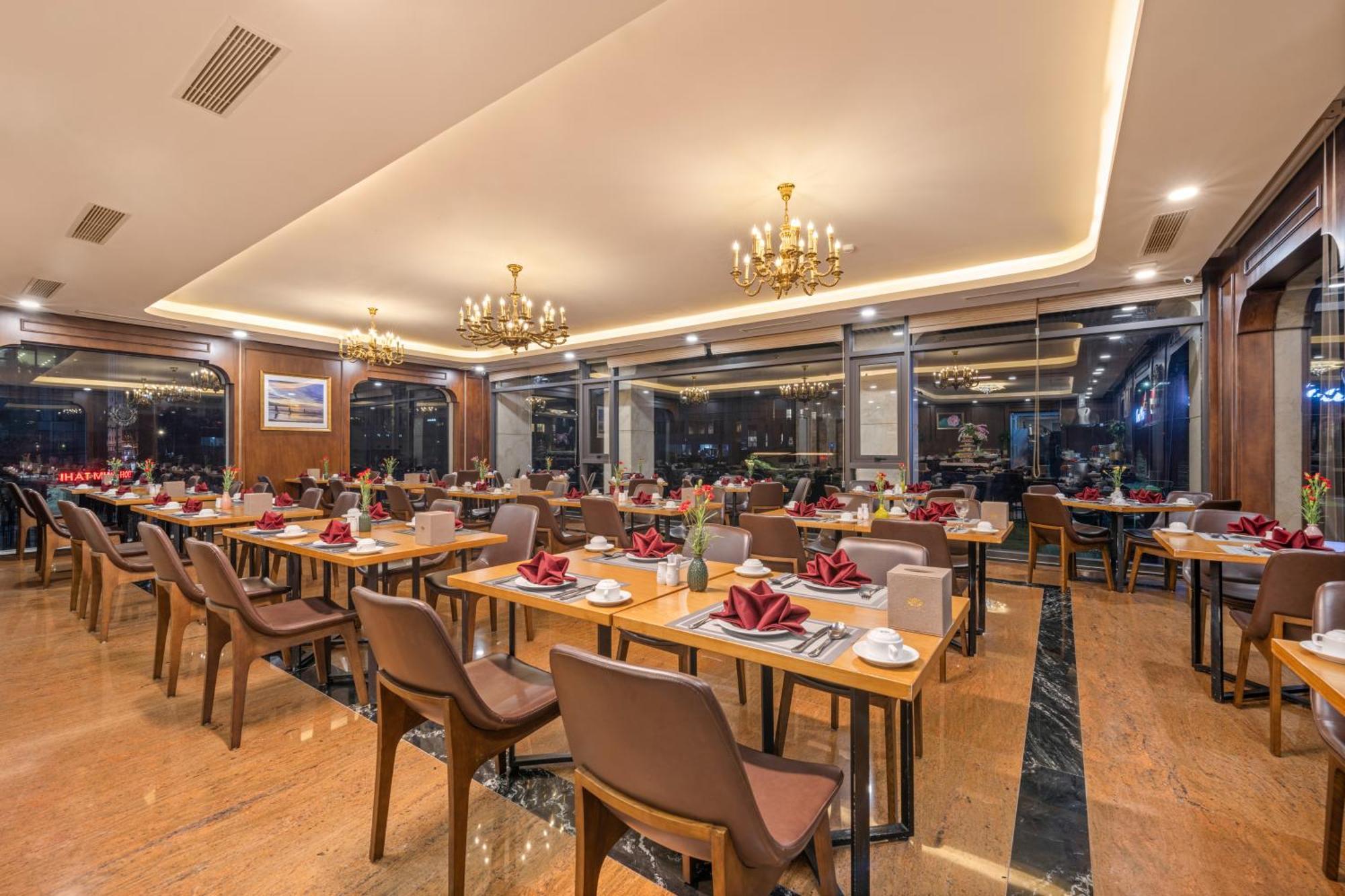 Golden Lotus Hotel Da Nang - Rooftop Bar Sea View المظهر الخارجي الصورة